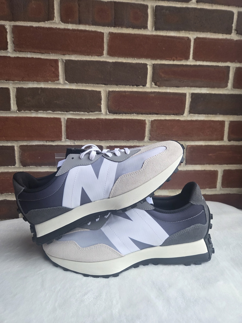 New Balance x FIGS 327 U327CR1 Gray White Sneakers Men's 11.5